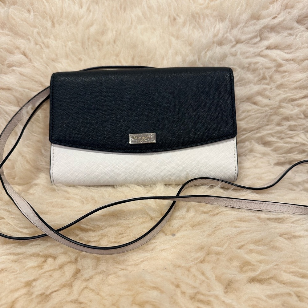 Kate Spade crossbody wallet